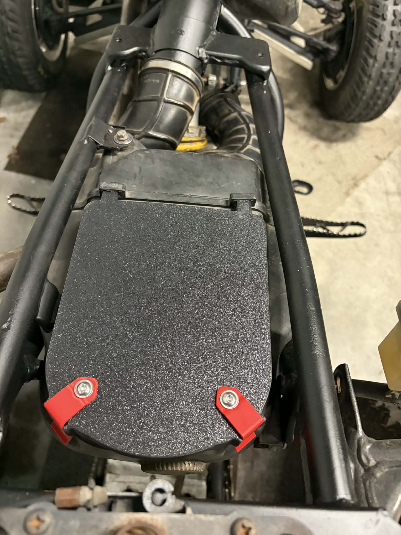 Suzuki LT 500 Airbox Lid (87-92)